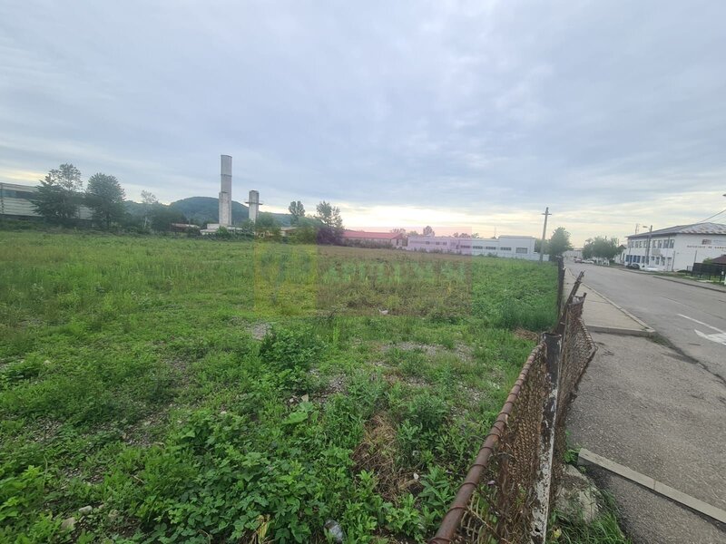 Teren intravilan de vanzare in Campina